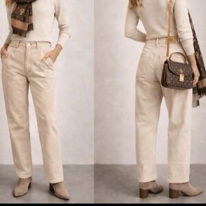 UO/BDG,Size 25, High-Rise, Baggy Fit,Excellent Condition, Fall/Winter,Corduroy